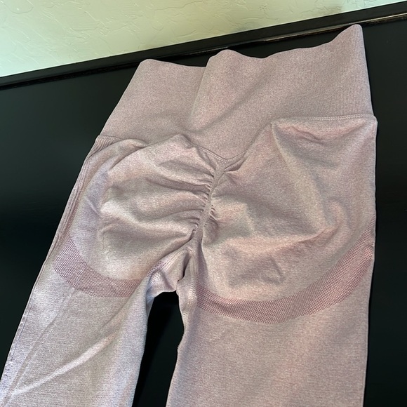 Scrunch back butt lift squat approved leggings, blush pink, high compression, M - Picture 9 of 12